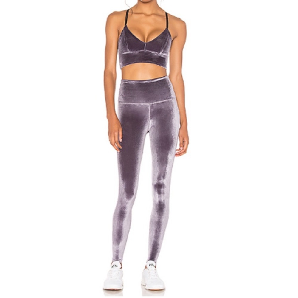 Beyond Yoga Velvet Motion Leggings Lavish Bra Set